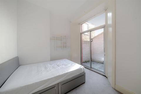 2 bedroom flat for sale, Chatsworth Road NW2