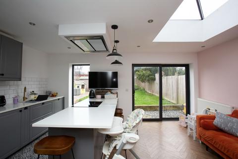 3 bedroom semi-detached house for sale, Ty'r Y Sarn Road, Rumney, Cardiff