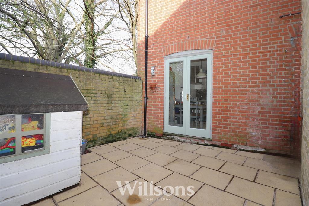 Walled Courtyard Garden