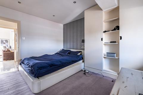 1 bedroom flat for sale, Barker Street, LONDON, SW10