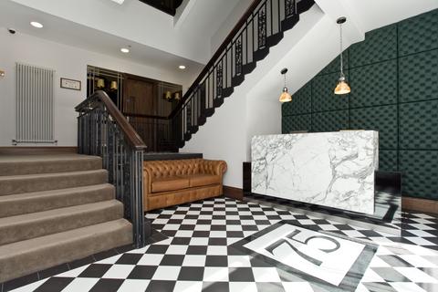 undefined, Leman Street London E1