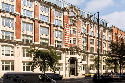 undefined, Leman Street London E1