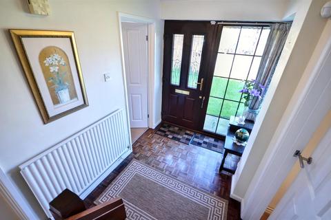 4 bedroom detached house for sale, Sunningdale, Stone