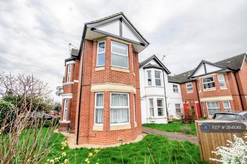 1 bedroom flat to rent, Clare Court, Southampton, SO15