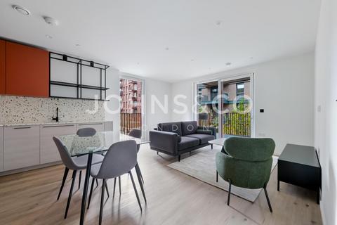2 bedroom flat to rent, Iris House, Hemlock Street, London, E14