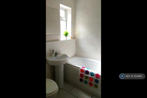 undefined, Sandringham Mount, Leeds, LS17