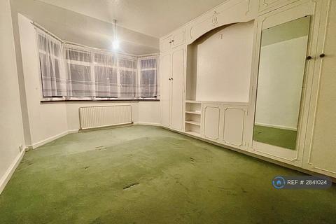 undefined, Holyrood Gardens, Edgware, HA8