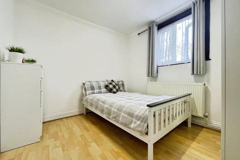 undefined, Ernald Avenue, London E6