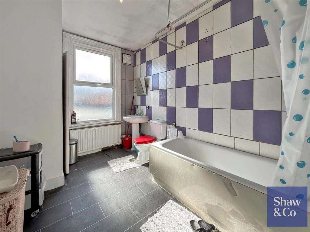 Bathroom.jpeg