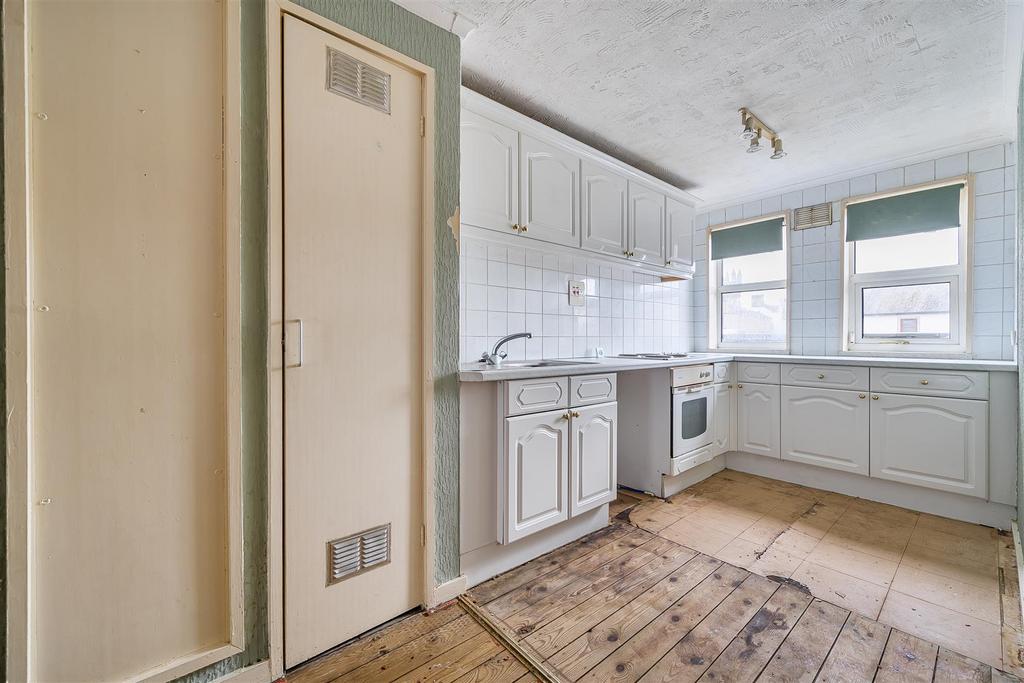 Kitchen / dining room