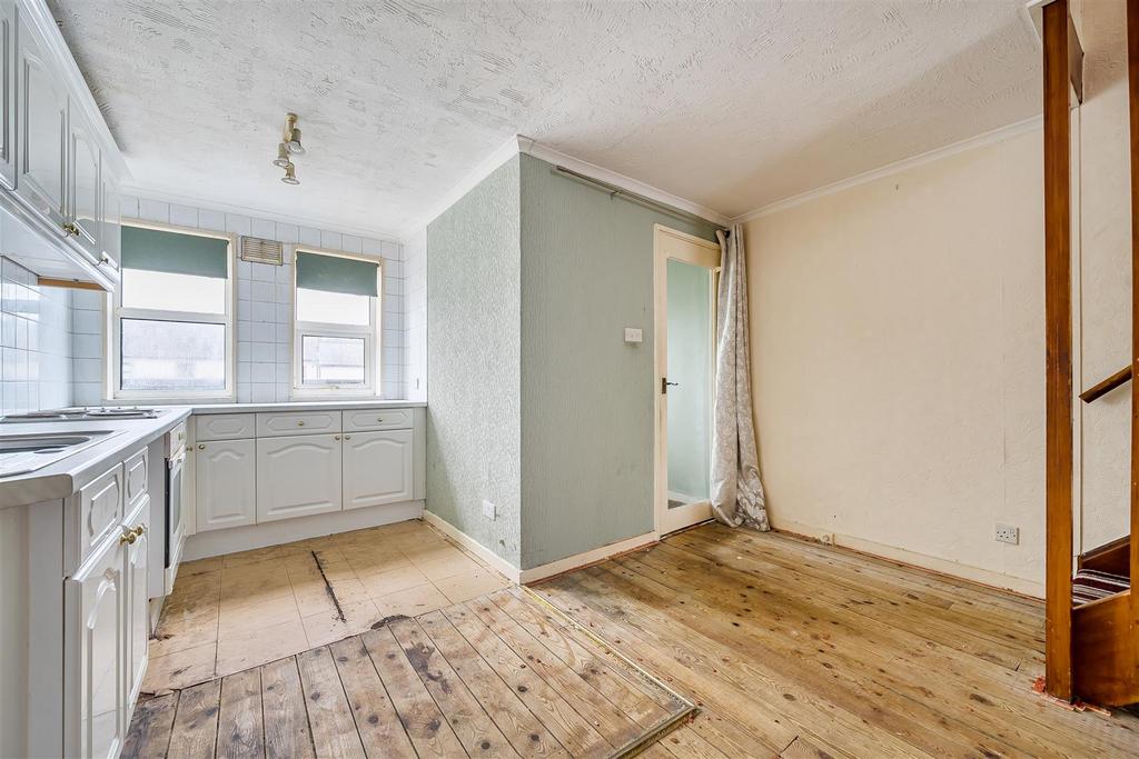 Kitchen / dining room