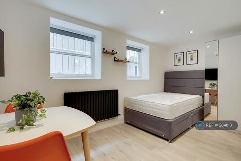 Studio to rent, Gloucester Place, London, NW1