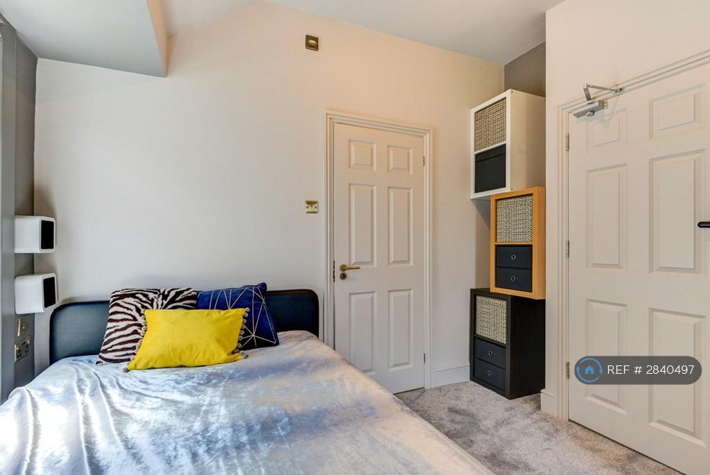 Room 4
