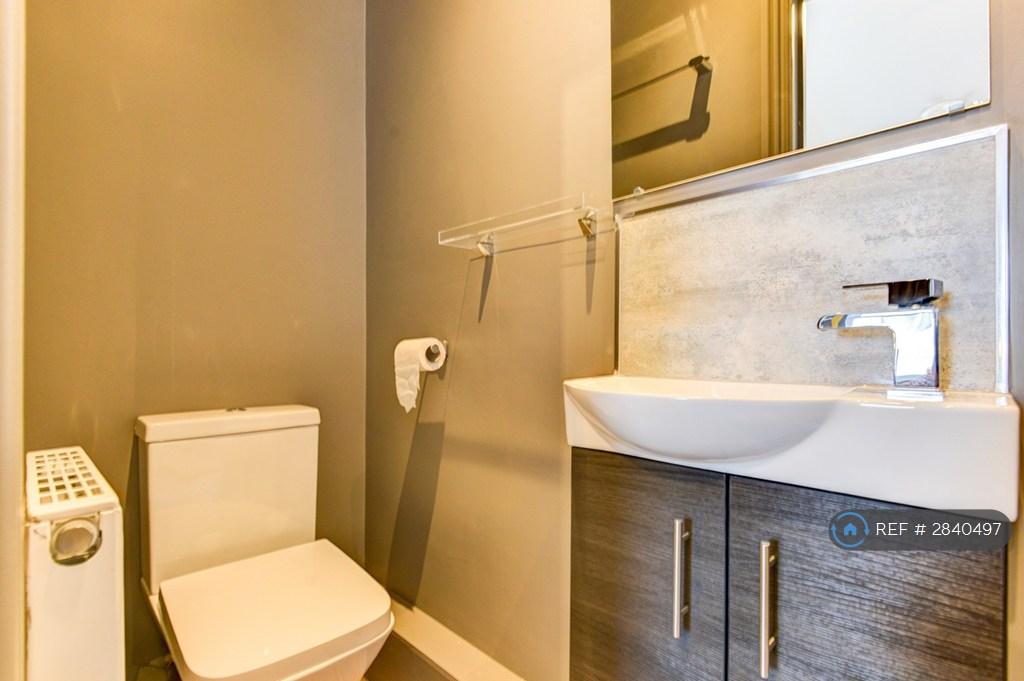 Ensuite