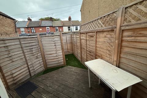 1 bedroom apartment to rent, Leavesden Road, WATFORD