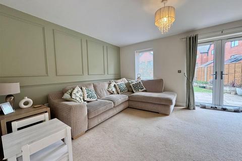 3 bedroom semi-detached house for sale, Cincinnati Drive, Birmingham