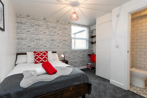 1 bedroom in a house share to rent, Hollis Road, Coventry