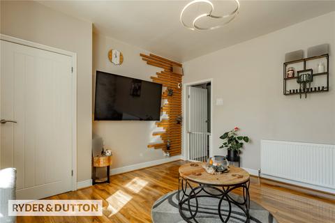 3 bedroom end of terrace house for sale, Pilkington Street, Middleton, Manchester, M24