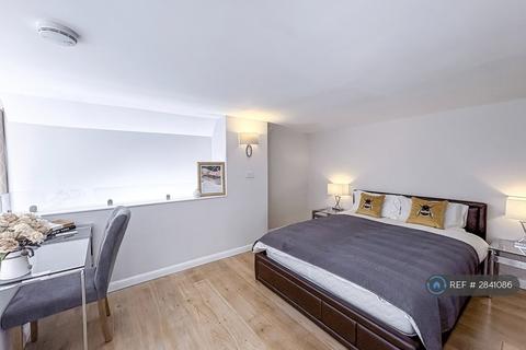 undefined, Mcdonald Road, Edinburgh, EH7