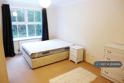 undefined, Holmwood Court, Southampton, SO16