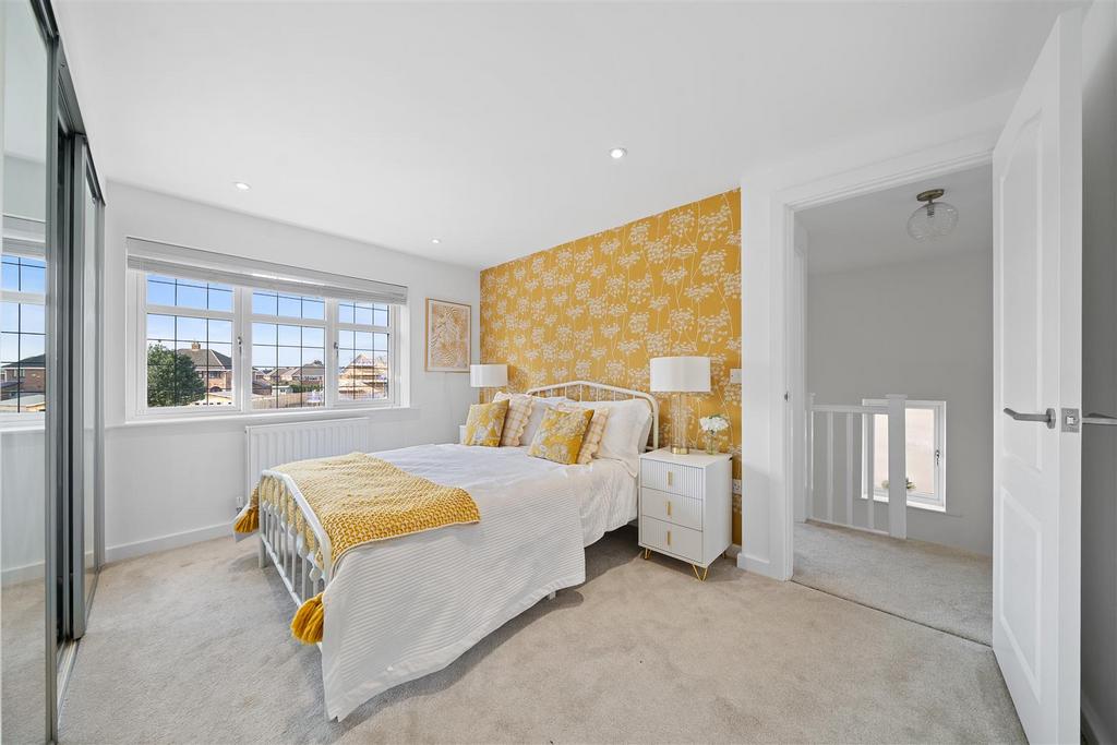 Bedroom 1b.jpg