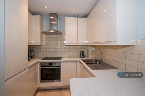 1 bedroom flat to rent, Byron Court, Southampton, SO15