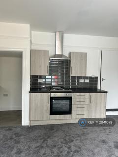2 bedroom end of terrace house to rent, Garden Field, Bradford, BD12