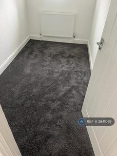 2 bedroom end of terrace house to rent, Garden Field, Bradford, BD12