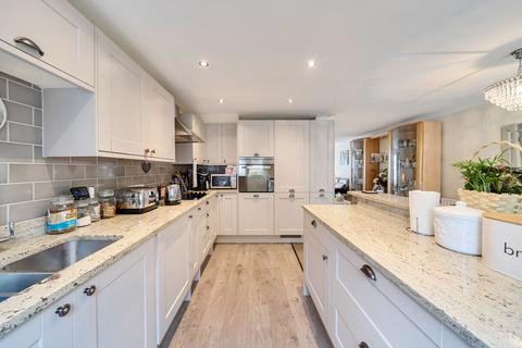 3 bedroom terraced house for sale, Lymington Drive, Ruislip, Middlesex