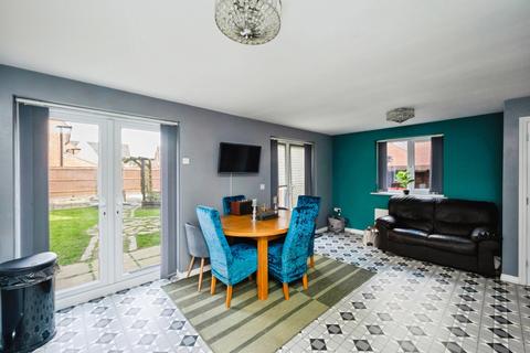 4 bedroom detached house for sale, Sylvan Avenue, Kirkby-in-Ashfield, Nottingham, Nottinghamshire, NG17