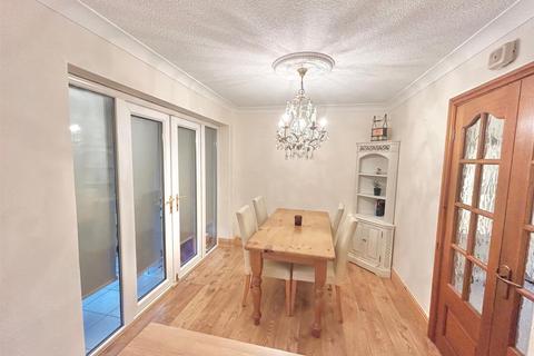 3 bedroom detached house for sale, Riversmeade, Leigh