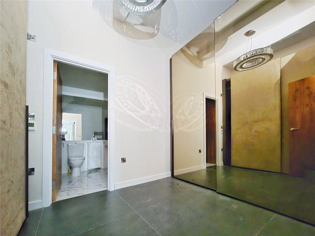 Master Dressing Room