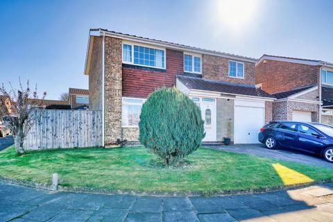 4 bedroom detached house for sale, Briarsyde Close, Fellside Park, Whickham