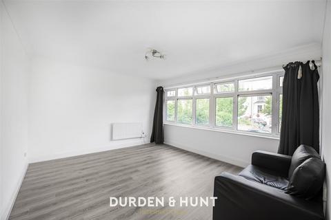 2 bedroom apartment for sale, Grosvenor Road, London E11