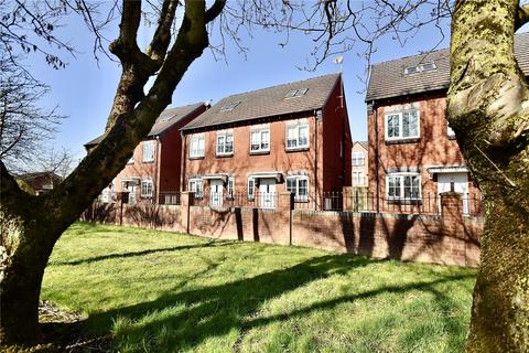 3 bedroom semi-detached house for sale, Baldwins Close, Royton, Oldham, Greater Manchester, OL2