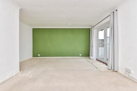 3 bedroom terraced house to rent, Fairfield Road Ramsgate