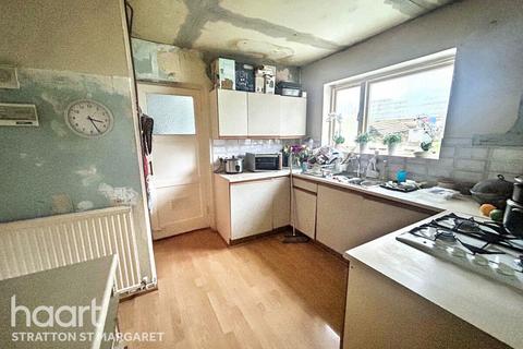 3 bedroom semi-detached house for sale, Bourne Road, Swindon