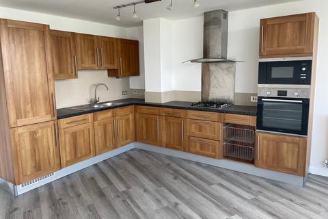 3 bedroom apartment to rent, Marina, Bexhill On Sea, TN40
