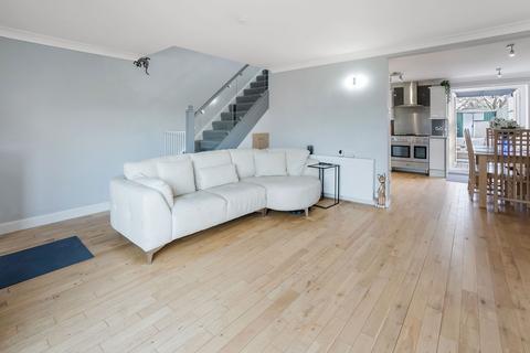 undefined, Wood Avens, Tullibody FK10