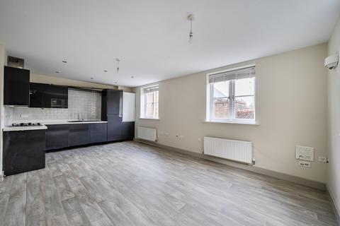2 bedroom flat for sale, Malmesbury Gardens, Winchester, Hampshire, SO22