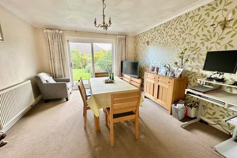3 bedroom semi-detached house for sale, Heath Road, Grays