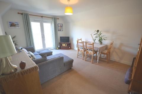 2 bedroom flat for sale, Pilgrims Way, Laverstock, Salisbury