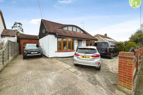 3 bedroom chalet for sale, Lampits Lane, Corringham, SS17