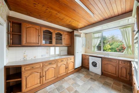 undefined, Ryecroft Avenue, Twickenham TW2