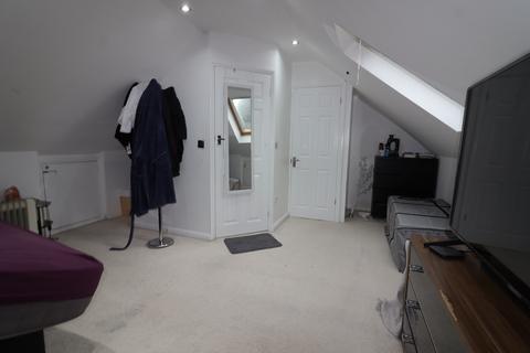 undefined, Luton LU2