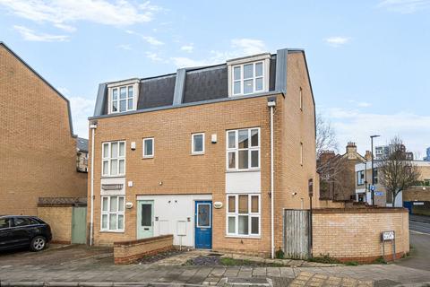 3 bedroom semi-detached house for sale, Franklin Place, London