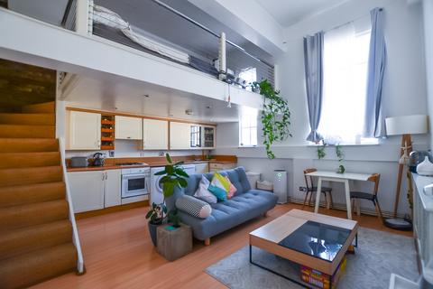 1 bedroom apartment for sale, Dalston Lane, London, E8