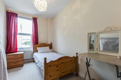 2 bedroom terraced house to rent, Charnock Street, Preston PR1