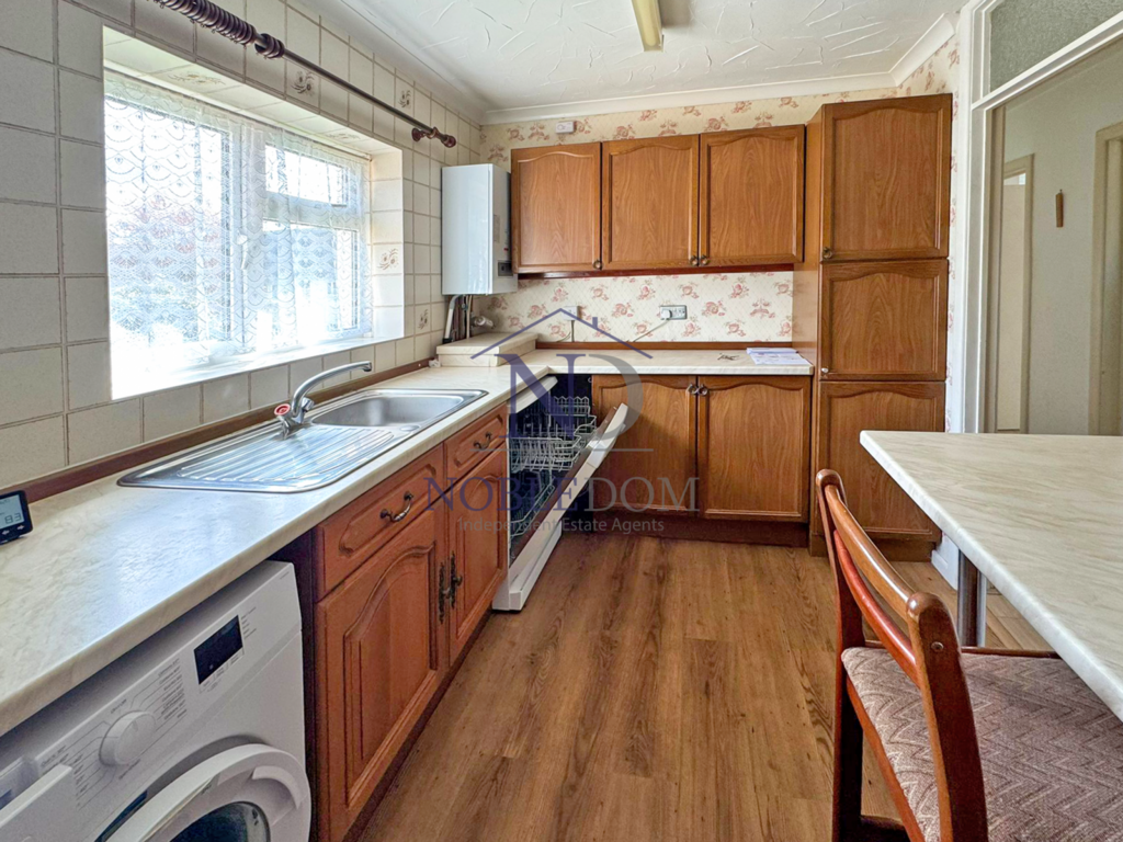 2 bedroom flat in south ruislip