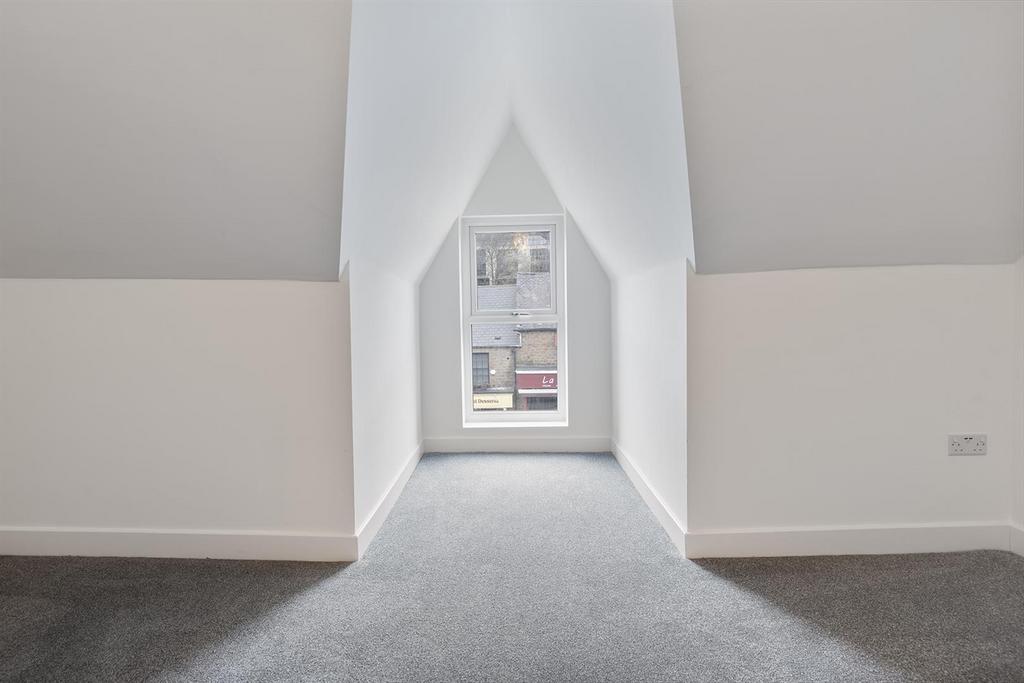 Flat 2, 902-906 Ecclesal Road 12 297.jpg